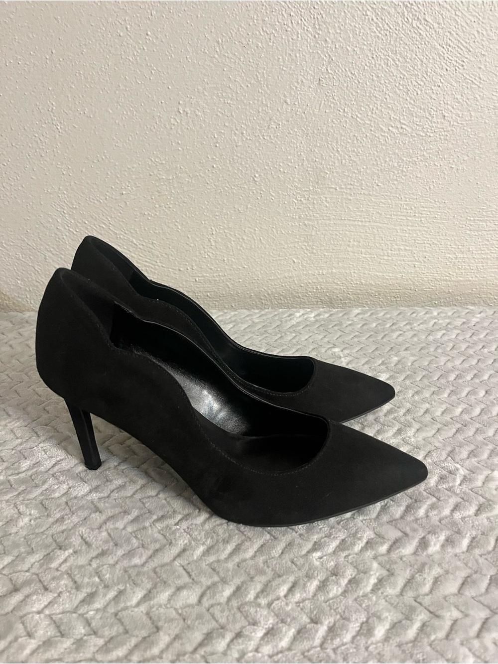 Nine West Classic Black Pointed Toe Women's Pumps